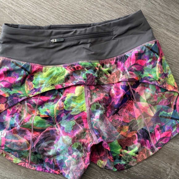Lululemon Speed Up Lined Short 4" - Picture 2 of 2